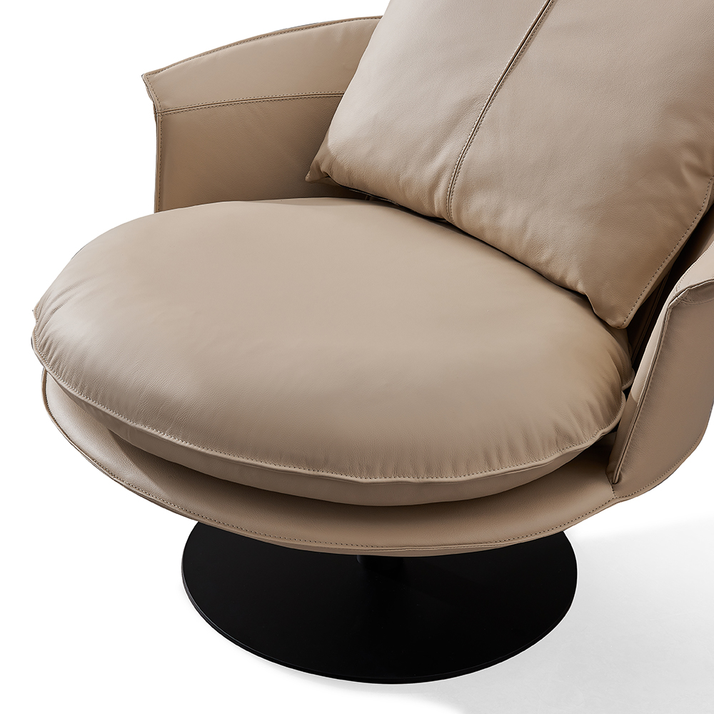 Avery Lounge Chair